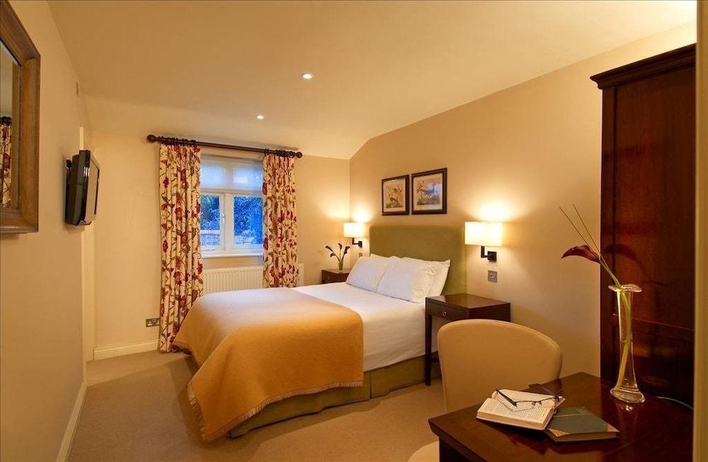 The Carnarvon Arms Hotel นิวเบอรี ภายนอก รูปภาพ