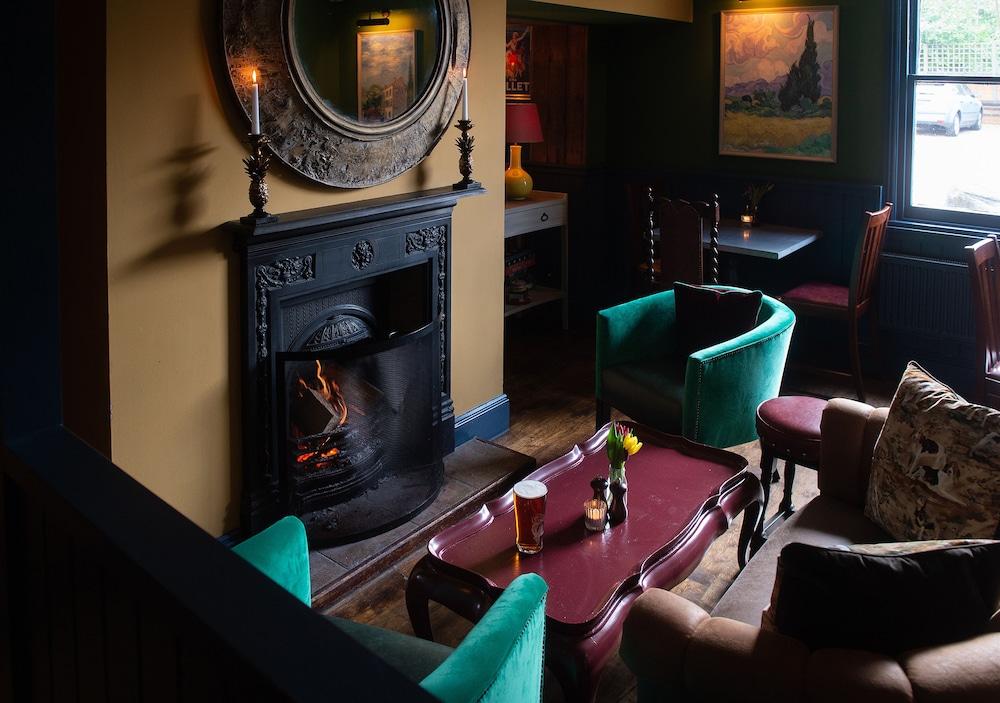 The Carnarvon Arms Hotel นิวเบอรี ภายนอก รูปภาพ