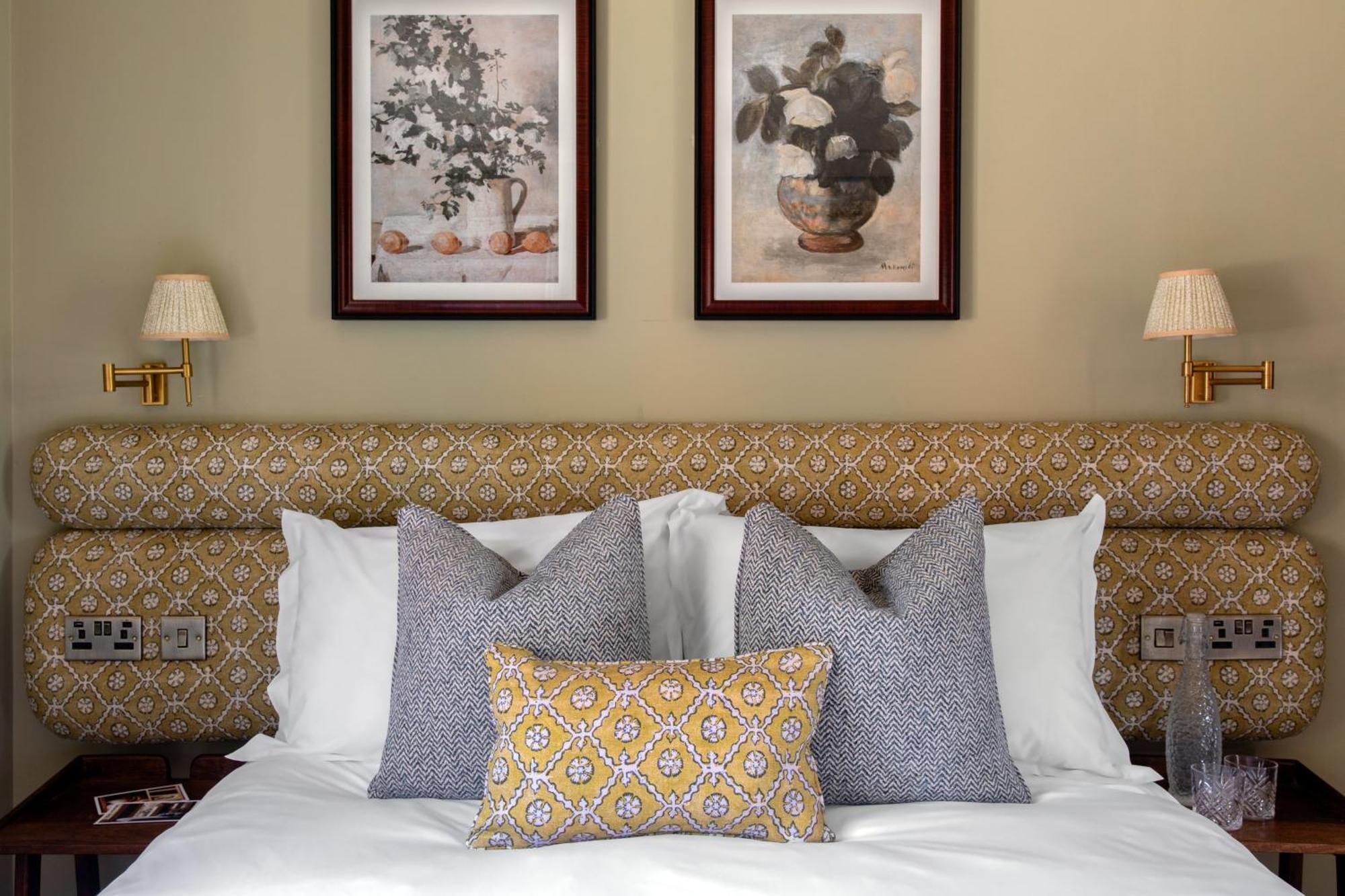 The Carnarvon Arms Hotel นิวเบอรี ภายนอก รูปภาพ