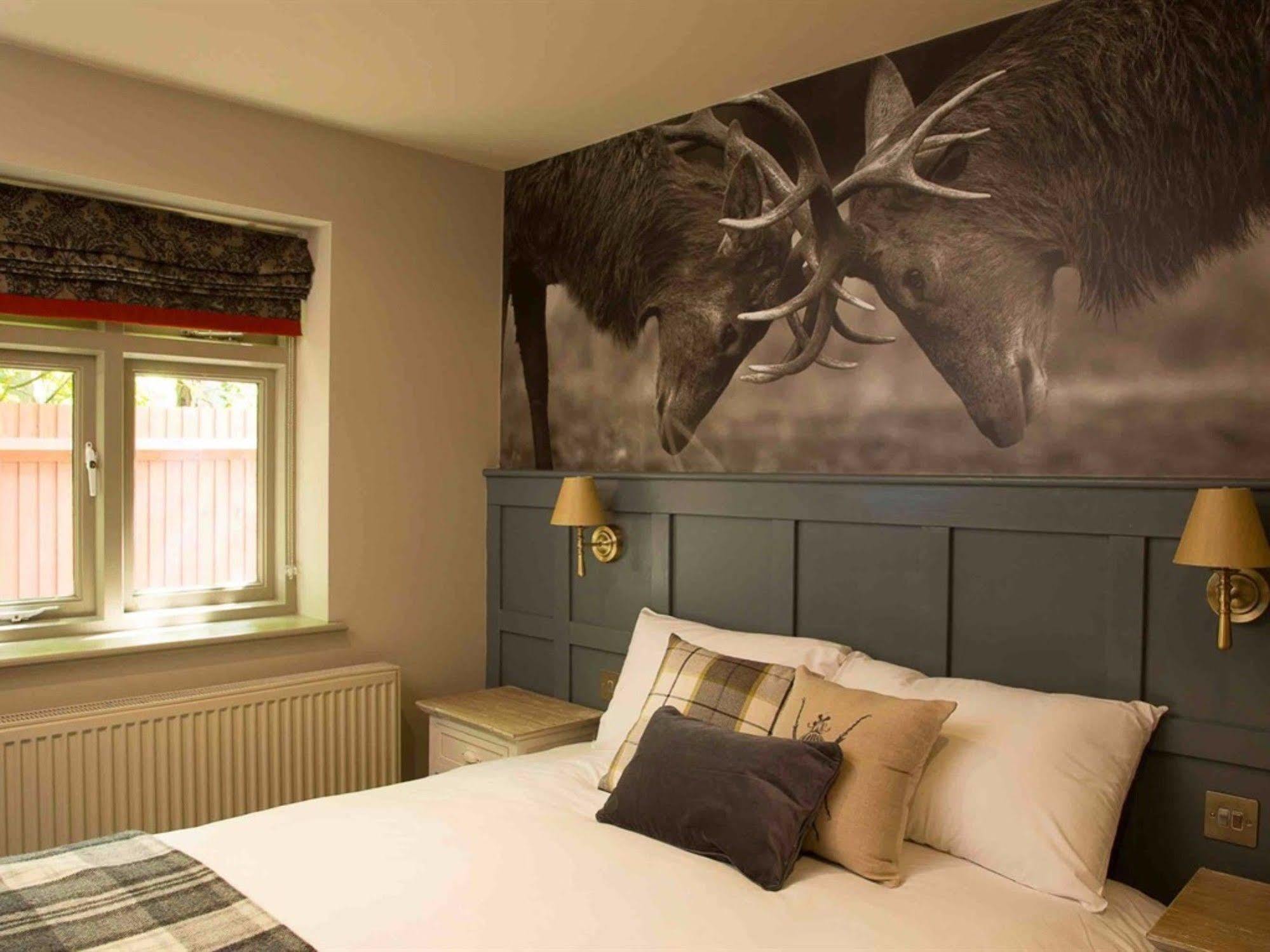 The Carnarvon Arms Hotel นิวเบอรี ภายนอก รูปภาพ