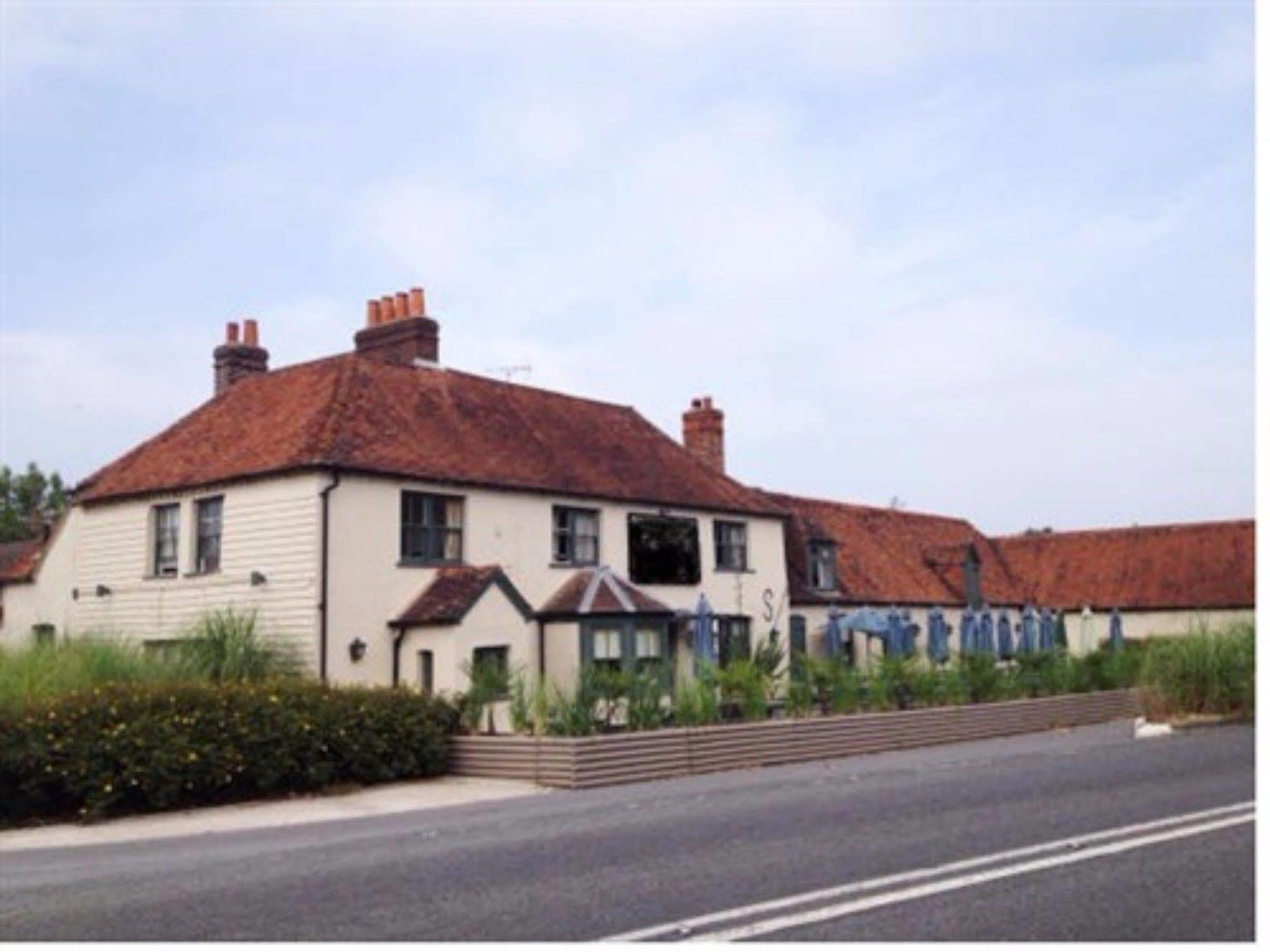 The Carnarvon Arms Hotel นิวเบอรี ภายนอก รูปภาพ